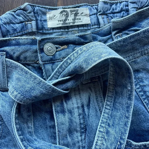🩵Free People 🩵Belted Denim Mini Skirt 🩵 - Picture 2 of 6